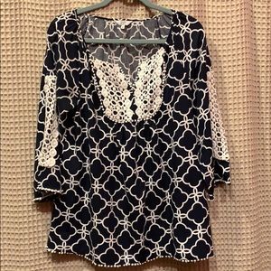 ⚜️crown & ivy embroidered tunic